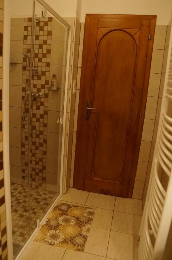 Fenyves Vendeghaz Apartment *