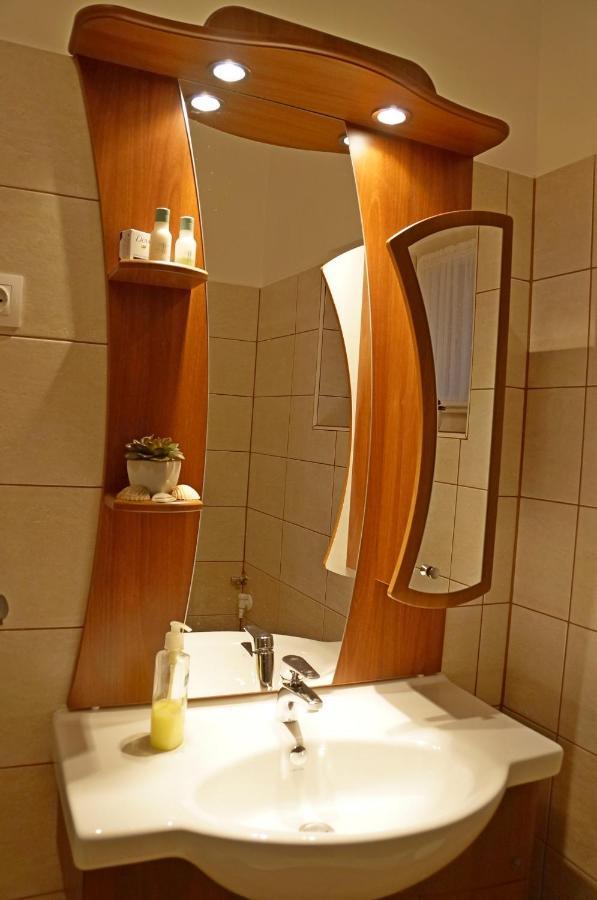 Fenyves Vendeghaz Apartment *